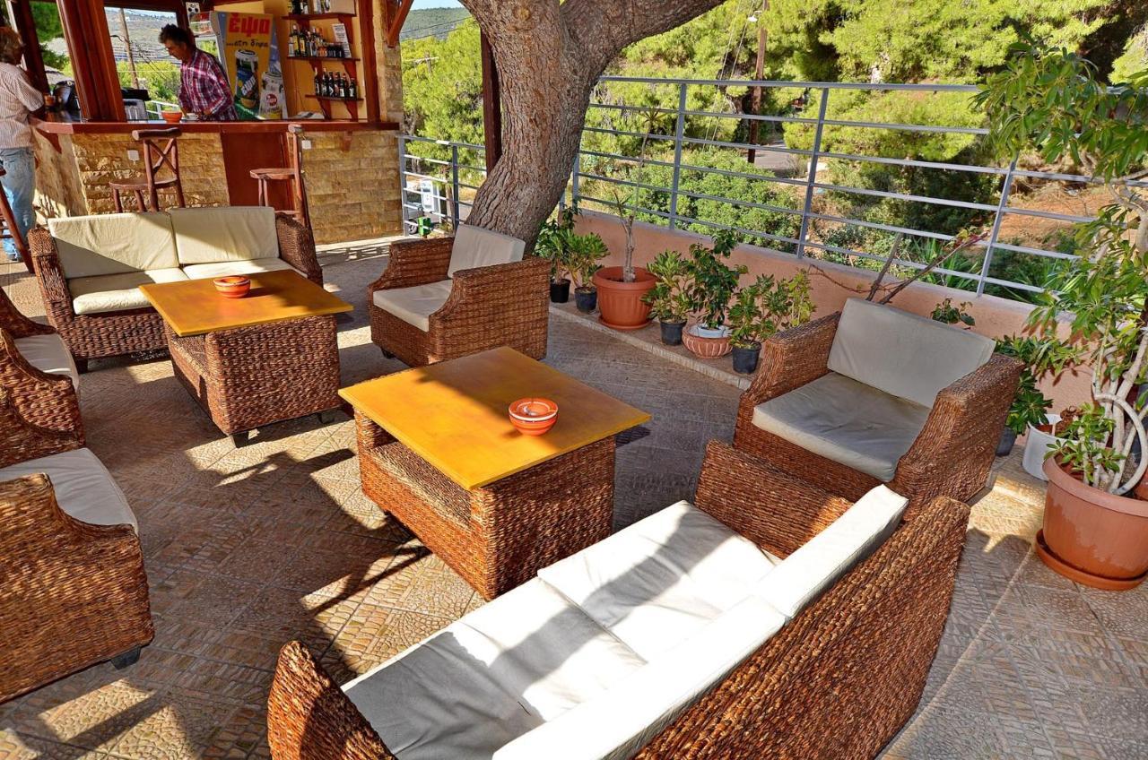 Hotel Magda Agia Marina  Екстериор снимка