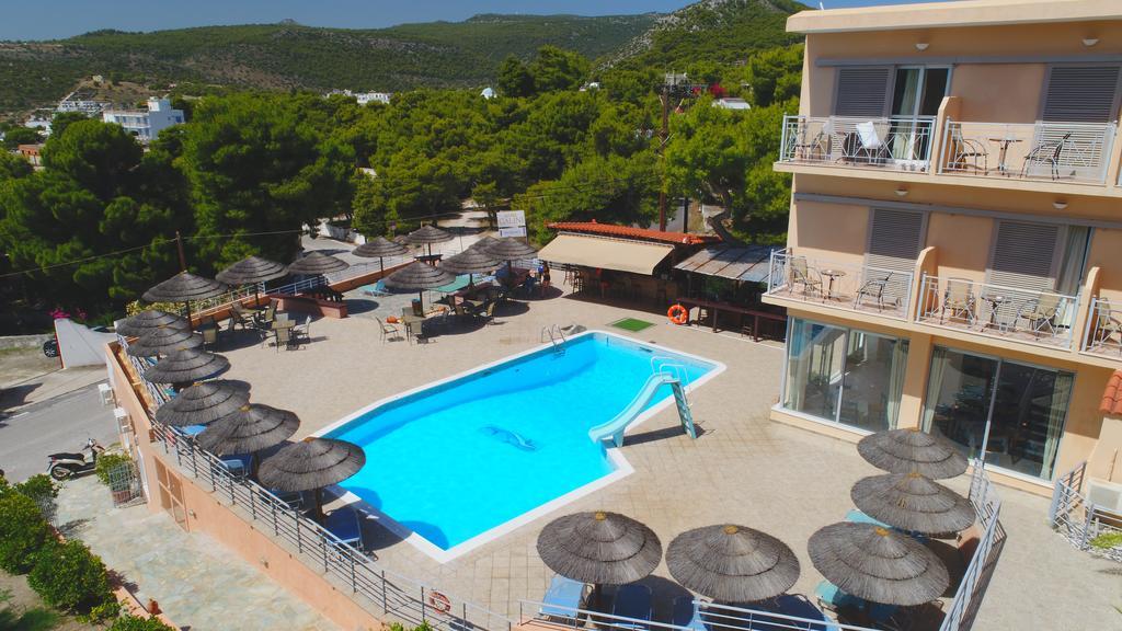 Hotel Magda Agia Marina  Екстериор снимка