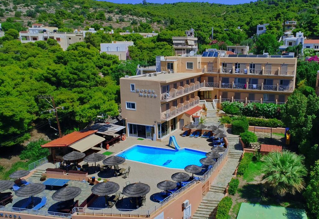 Hotel Magda Agia Marina  Екстериор снимка
